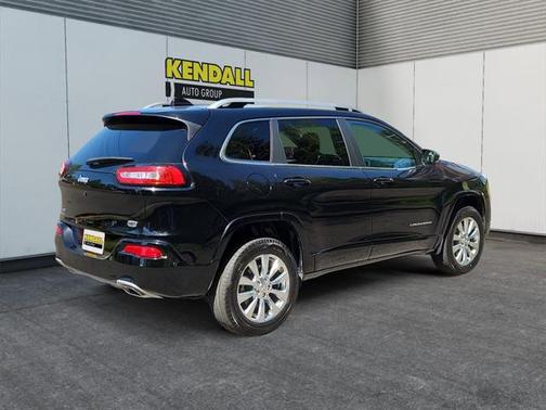 2017 Jeep Cherokee Overland