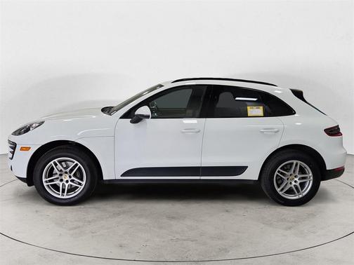 2017 Porsche Macan Base