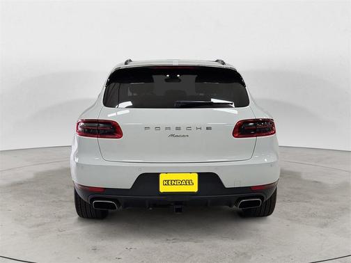 2017 Porsche Macan Base