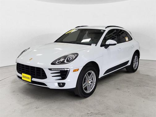2017 Porsche Macan Base