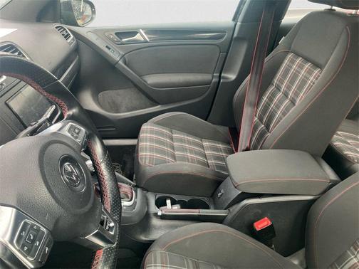 2014 Volkswagen GTI Wolfsburg Edition