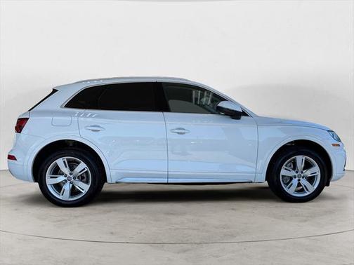 2018 Audi Q5 2.0T Premium Plus