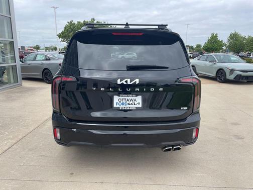 Ebony Black 2024 Kia Telluride EX X-Line