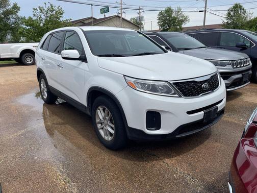 Snow White Pearl 2014 Kia Sorento LX