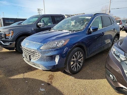 2022 Ford Escape Titanium