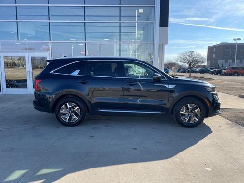 2022 Kia Sorento Hybrid EX