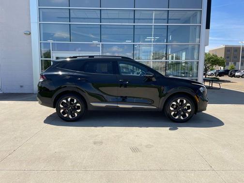 Ebony Black 2023 Kia Sportage X-Line
