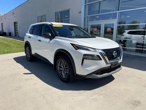 Glacier White 2023 Nissan Rogue S