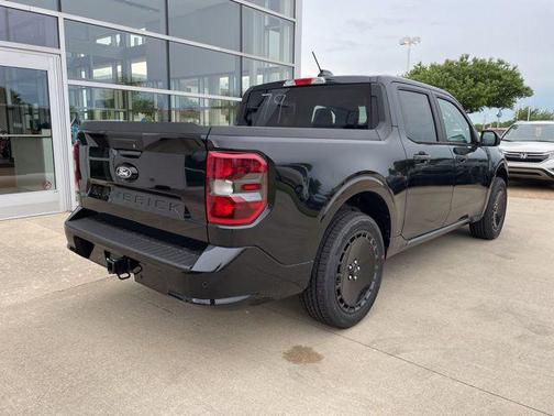 2025 Ford Maverick Lobo Standard