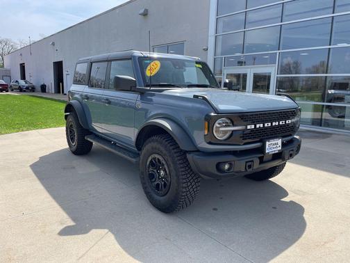 Azure Gray Metallic Tri-Coat 2023 Ford Bronco Wildtrak
