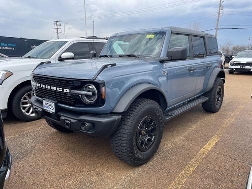 Azure Gray Metallic Tri-Coat 2023 Ford Bronco Wildtrak