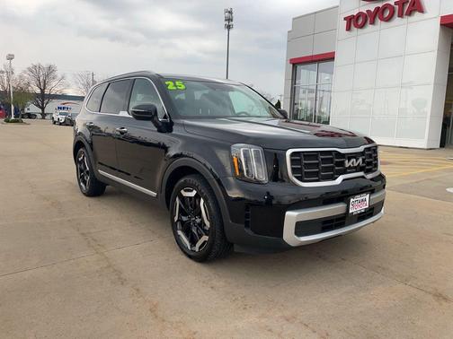 Ebony Black 2025 Kia Telluride S