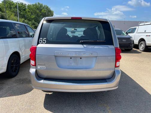 Billet Silver Metallic Clearcoat 2014 Dodge Grand Caravan AVP/SE