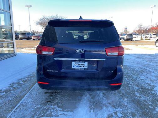 2018 Kia Sedona LX
