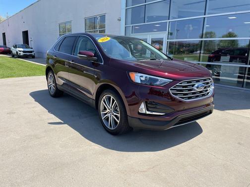 Burgundy 2024 Ford Edge Titanium
