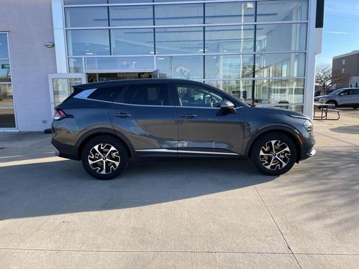 2024 Kia Sportage EX