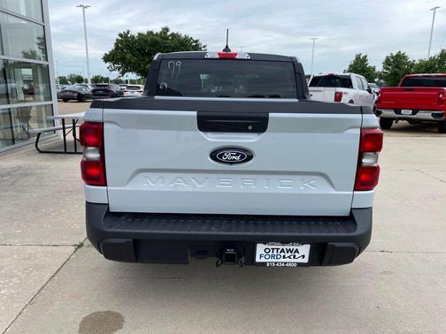 Space White Metallic 2026 Ford Maverick XLT