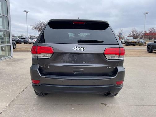 2017 Jeep Grand Cherokee Laredo
