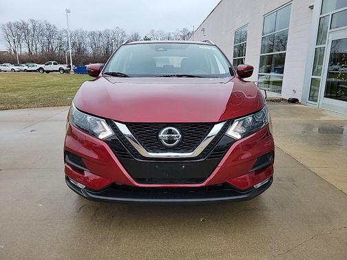 2022 Nissan Rogue Sport SV
