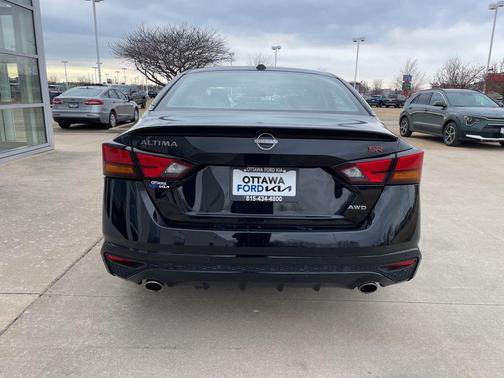 2025 Nissan Altima SR AWD