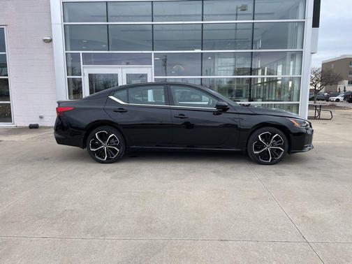 2025 Nissan Altima SR AWD