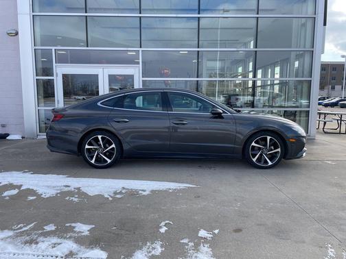 2021 Hyundai SONATA SEL Plus