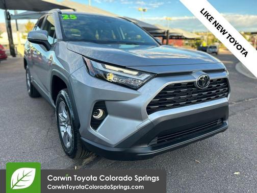 2025 Toyota RAV4 Hybrid XLE