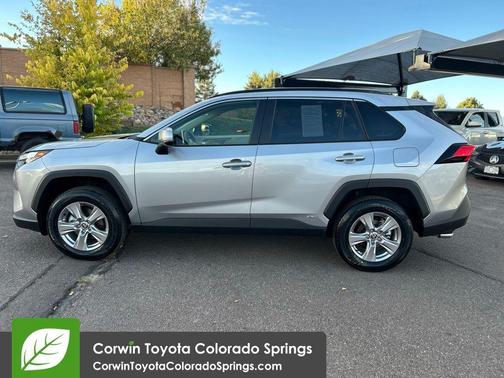 2025 Toyota RAV4 Hybrid XLE
