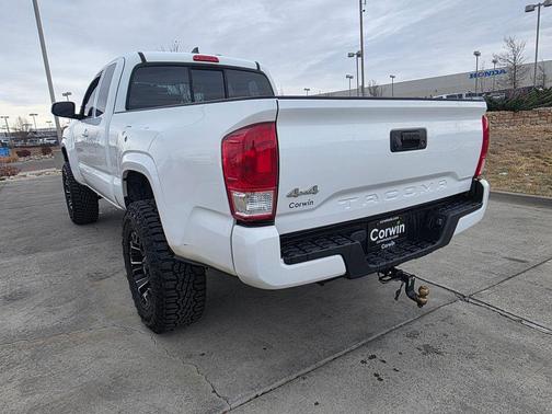 2017 Toyota Tacoma SR