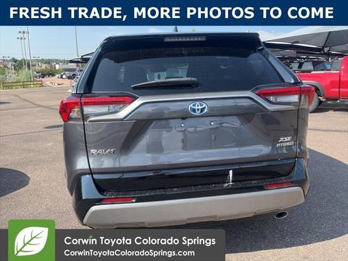 2023 Toyota RAV4 Hybrid SE
