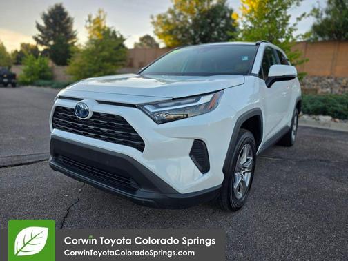 2024 Toyota RAV4 Hybrid XLE