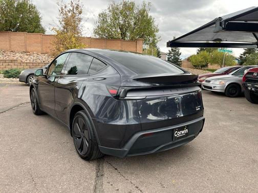 2026 Tesla Model Y Long Range Dual Motor All-Wheel Drive