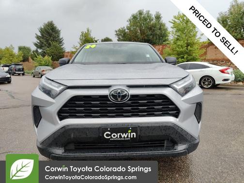 2024 Toyota RAV4 LE