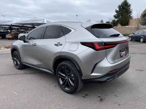 2025 Lexus NX 450h+ Luxury