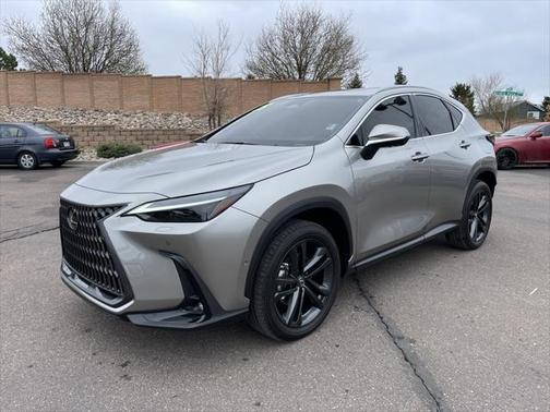 2025 Lexus NX 450h+ Luxury