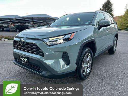 2022 Toyota RAV4 XLE