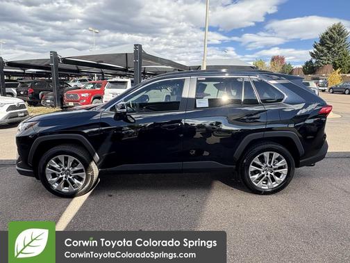 2025 Toyota RAV4 XLE Premium