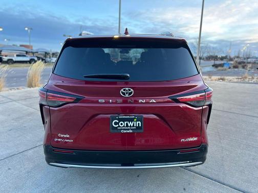 2026 Toyota Sienna Platinum