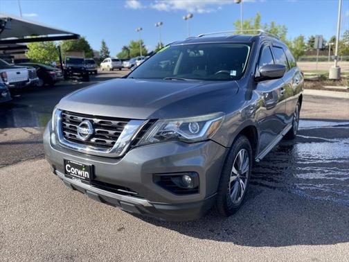 2017 Nissan Pathfinder SV
