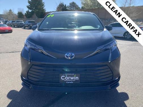 2024 Toyota Sienna Woodland Edition