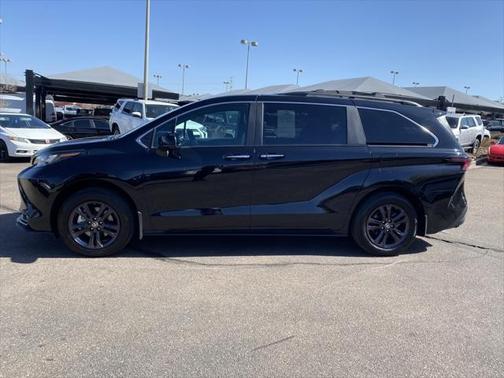 2024 Toyota Sienna Woodland Edition