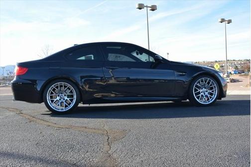 Photo 5 of 27 of 2011 BMW M3 Base