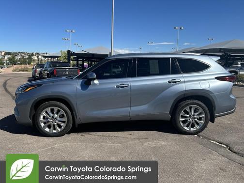 2022 Toyota Highlander Limited