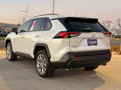 2025 Toyota RAV4 XLE Premium