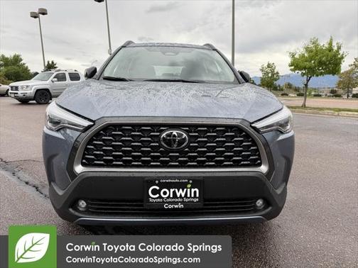 2025 Toyota Corolla Cross XLE