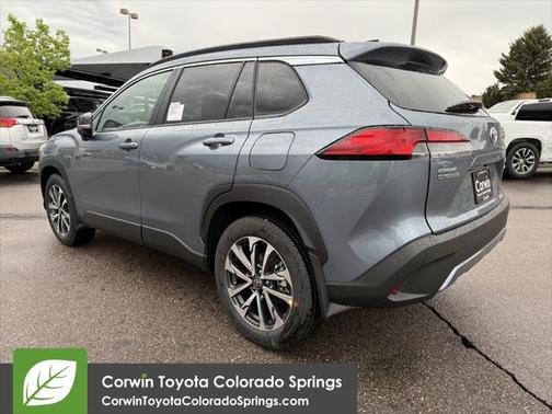 2025 Toyota Corolla Cross XLE