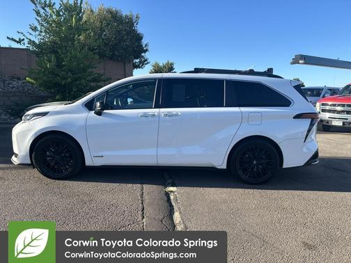 2021 Toyota Sienna XSE 7 Passenger