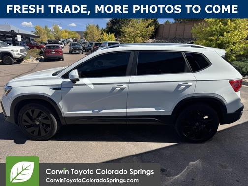 2024 Volkswagen Taos 1.5T SEL