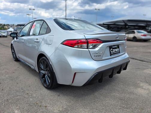 2025 Toyota Corolla SE