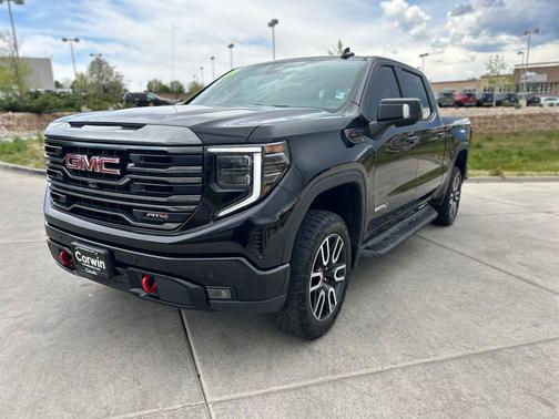 Onyx Black 2023 GMC Sierra 1500 AT4